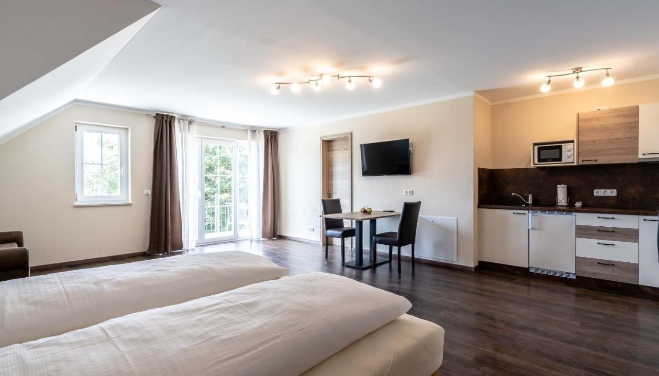 Gaestehaus Lemerhof Schwaig bei Nürnberg Buitenkant foto